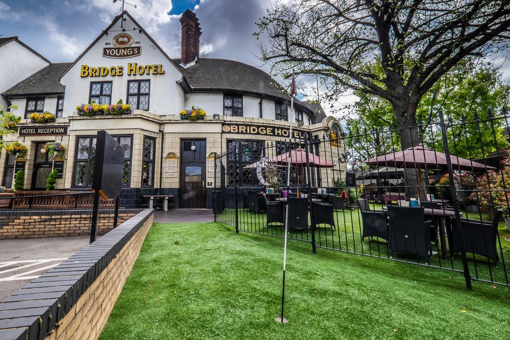 Bridge Hotel Greenford (Greater London) Exterior foto